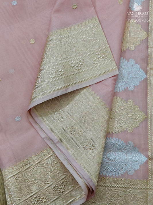 Light Peach Pink Colour Kora Organza Banarasi Saree With Silver & Gold Zari Small Zari Butta All Over : VB0547
