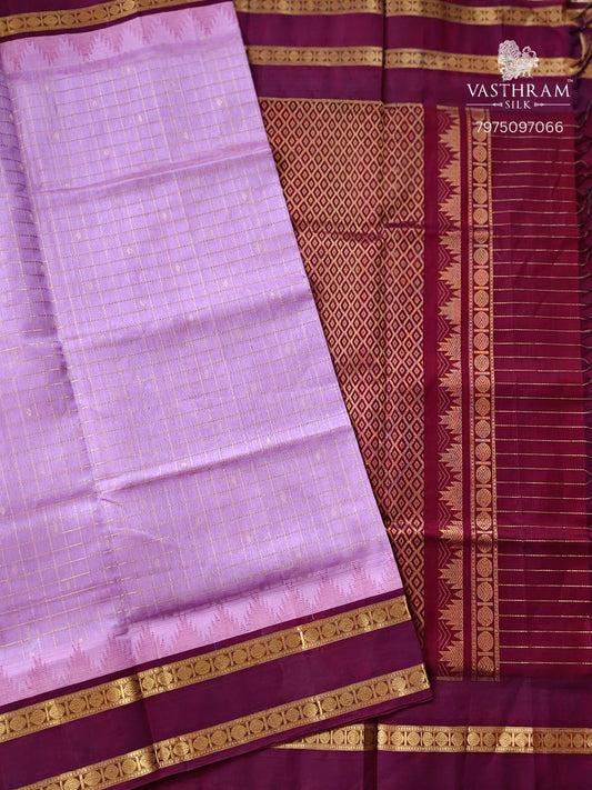 Lavender Colour Silk Cotton Saree With Zari Checks All Over Code : SC041