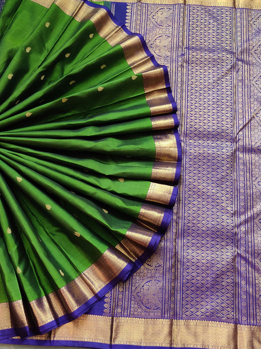 Green Colour Kanchivaram Silk  Saree With Zari Butta All Over