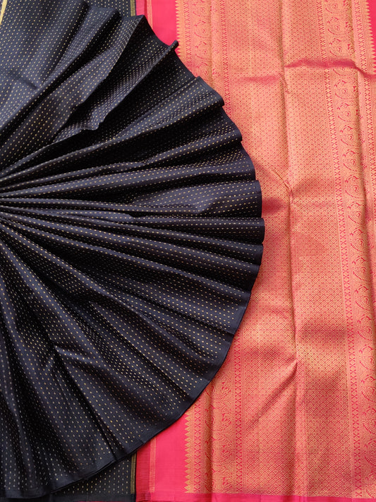 Kanchivaram Silk Code : J0623KA031833