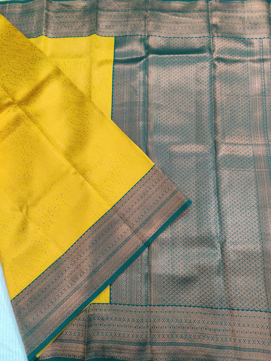 Semi Banarasi Code : J0623VB3842613