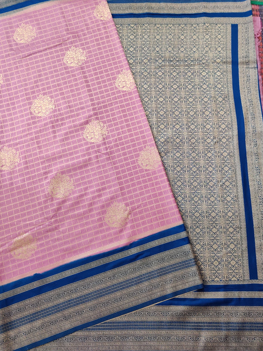 Onion Colour Checks Semi Banarasi Saree With Zari Motif Contrast Pallu Code : VB048