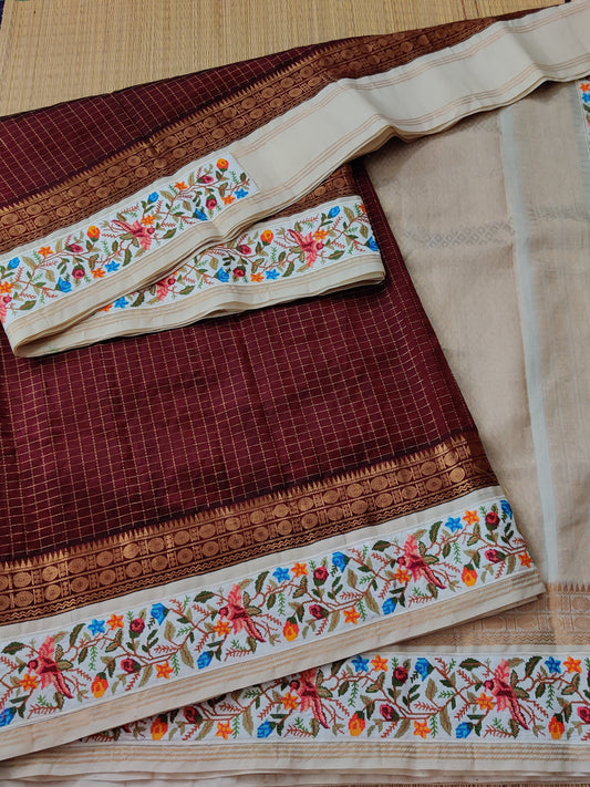 Brown Colour Silk Cotton Saree With Zari Checks All Over Code : SC017