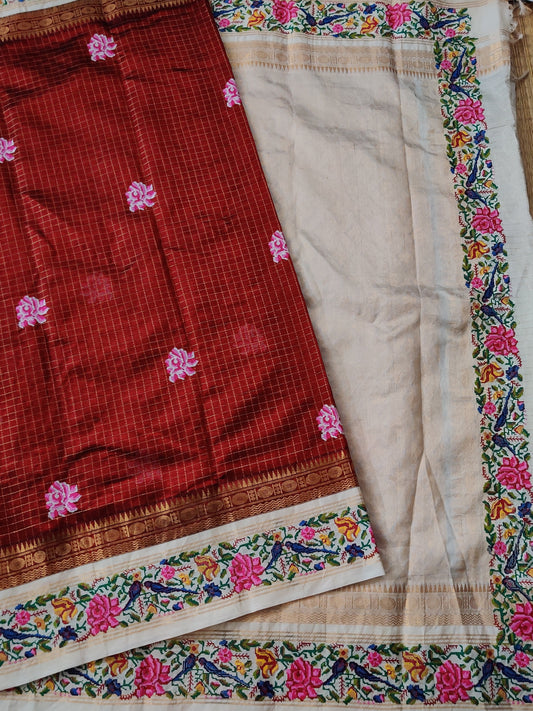 Maroon Colour Silk Cotton Saree With Zari Checks & Machine Embroidery All Over Code : SC018