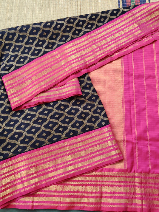 Black Colour Georgette & Gadwal Fusion Saree Code : VB0213