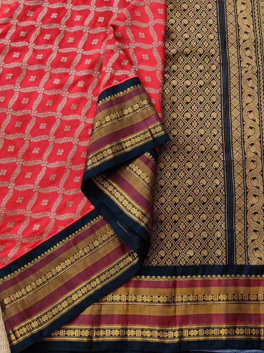 Magenta Colour Georgette & Gadwal Fusion Saree Code : VB0214