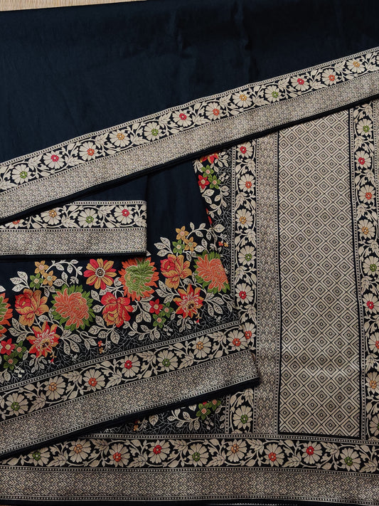Black Colour Banarasi Silk Saree With Plain Body Code : VB0226
