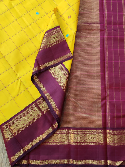 Yellow Colour Kanchivaram Silk Saree With Thread Woven Motif Body Code : KA0300