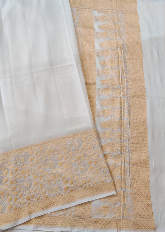 White Colour Georgette Saree With Plain Body Code : VB0416