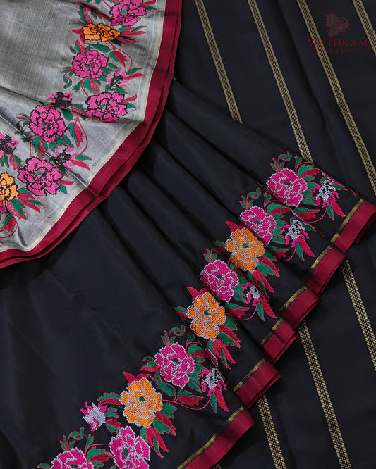 Black & Grey Colour Pure Zari Half/Half Kanchivaram Silk Saree With Plain Body Code : KA510