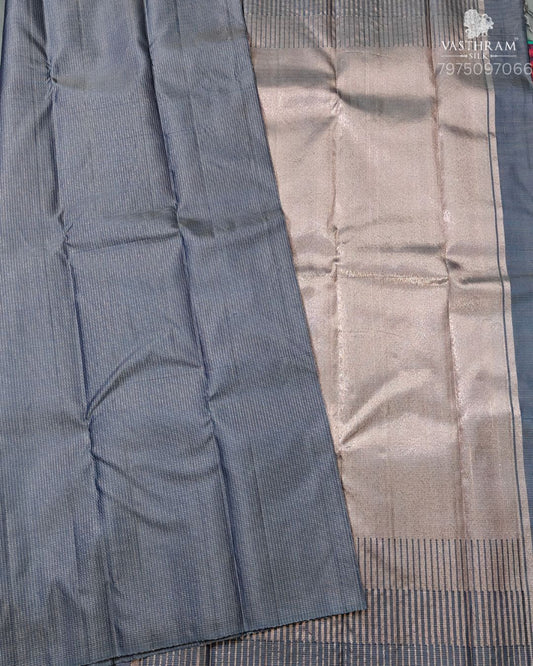 Dark Grey Colour Kanchivaram Silk With Vaira Oosi Checks All Over Code : KA0486