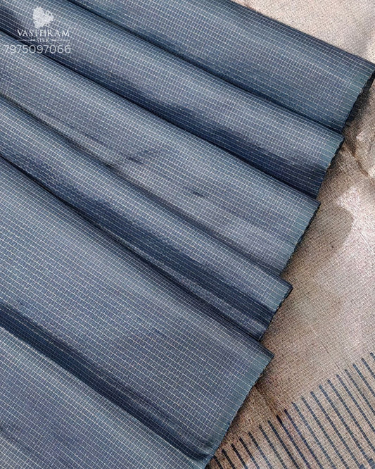 Dark Grey Colour Kanchivaram Silk With Vaira Oosi Checks All Over Code : KA0486