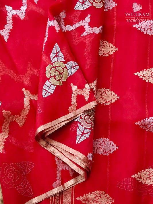 Red Colour Banarasi Organza Saree With Silver & Gold Zari & Floral Applique Work All Over Code : VB0486