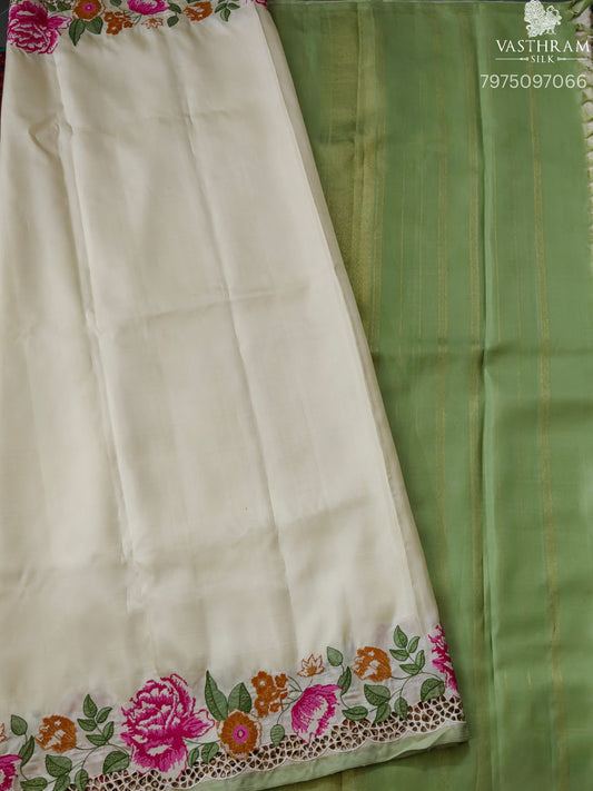 Off White Colour Kanchivaram Silk Saree With Plain Body Code : KA0473