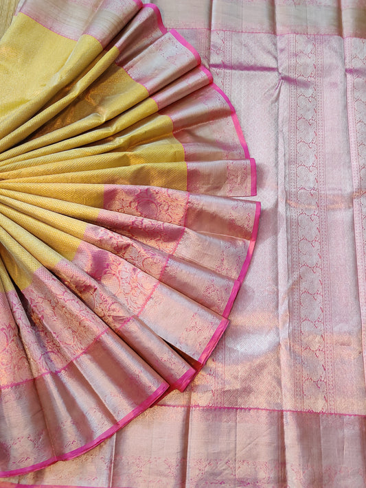 Kanchivaram Silk Code : A0822KA1252701