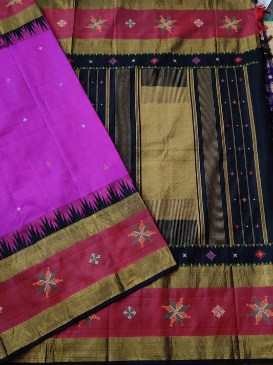 Magenta Colour Kanchivaram Silk Saree With Plain Body