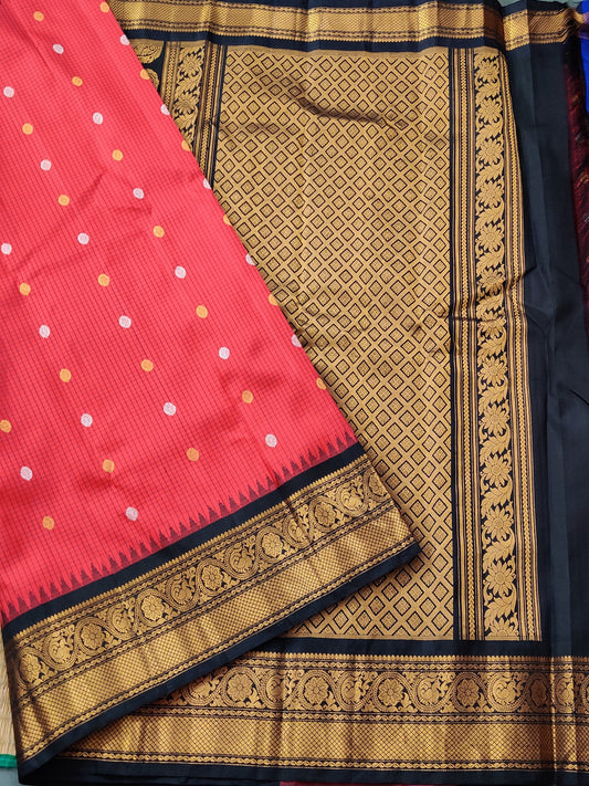 Gadwal Silk Code : M0524GA1442701