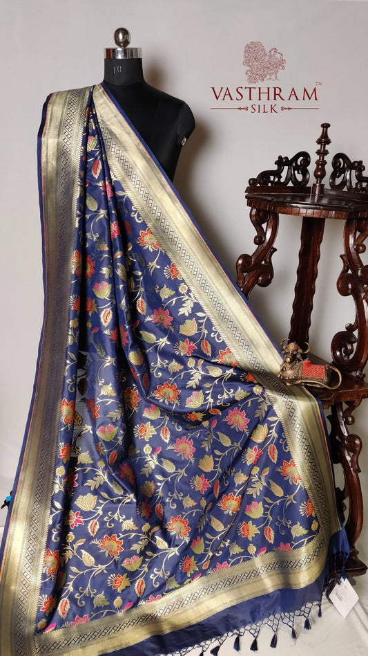 Semi Banarasi Dupatta Code : A0422VB2772338