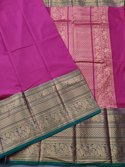 Magenta Colour Cotton Saree With Plain Body