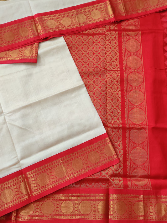 Off White Colour Silk Cotton Saree With Plain Body