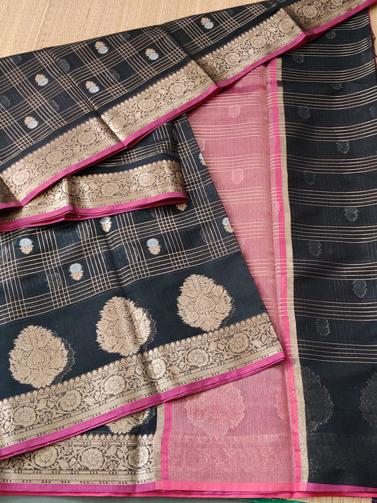 Black Colour Semi Banarasi Saree With Zari Checks Motif All Over Code : VB083