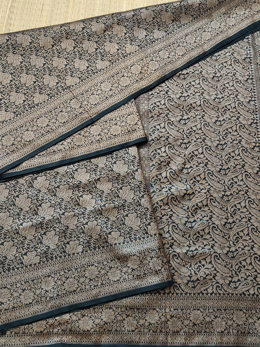 Black Colour Semi Banarasi Saree With Antique Zari Brocade Body Code : VB0215