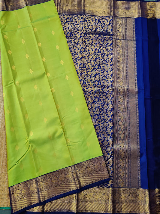 Parrot Green Colour  Kanchivaram Silk Saree With Zari Butta All Over Code : KA0197