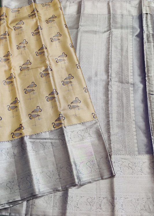 Gold Colour Tissue PL Kanchivaram Silk Saree With Thread Woven Swan Motif All Over Code : KA0284