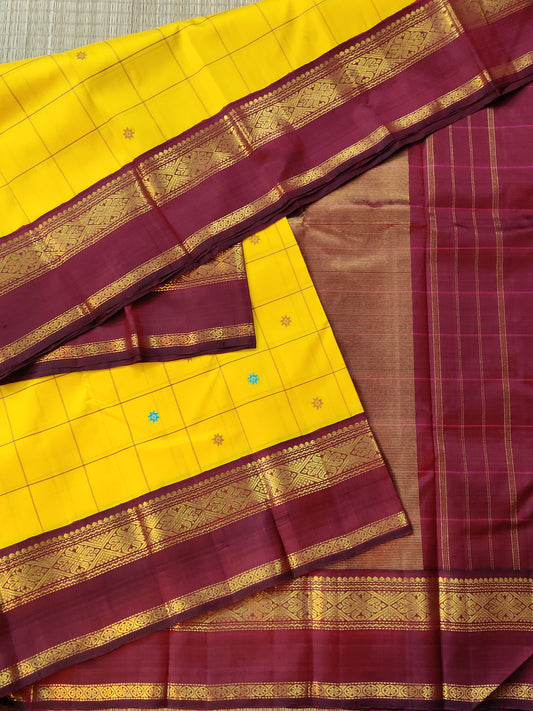 Yellow Colour Kanchivaram Silk Saree With Thread Woven Motif Body Code : KA0300