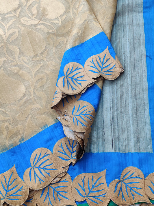 Gold Colour Banarasi Silk With Zari Motif All Over Code : VB0319