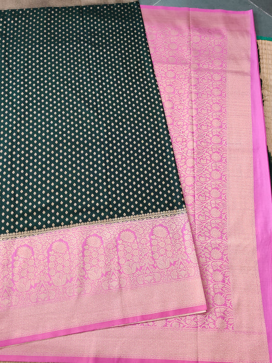 Green Colour Semi Banarasi Saree With Zari Butta All Over Code : VB0432