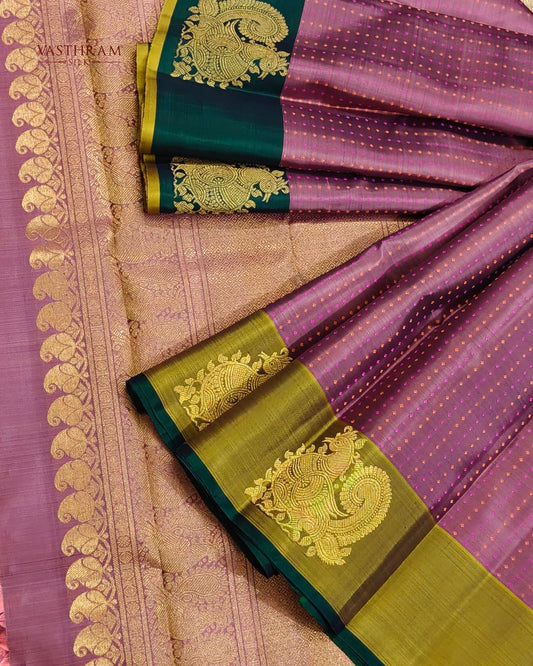 Onion Pink Colour Pure Zari Kanchivaram Silk Saree With Small Thread Wove Motif All Over Code : KA0512