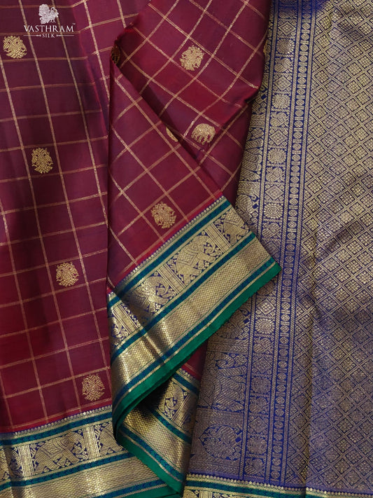 Maroon Colour Pure Zari Kanchivaram Silk Saree With Gandberunda & Rudraksham Zari Butta All Over Code : KA0503